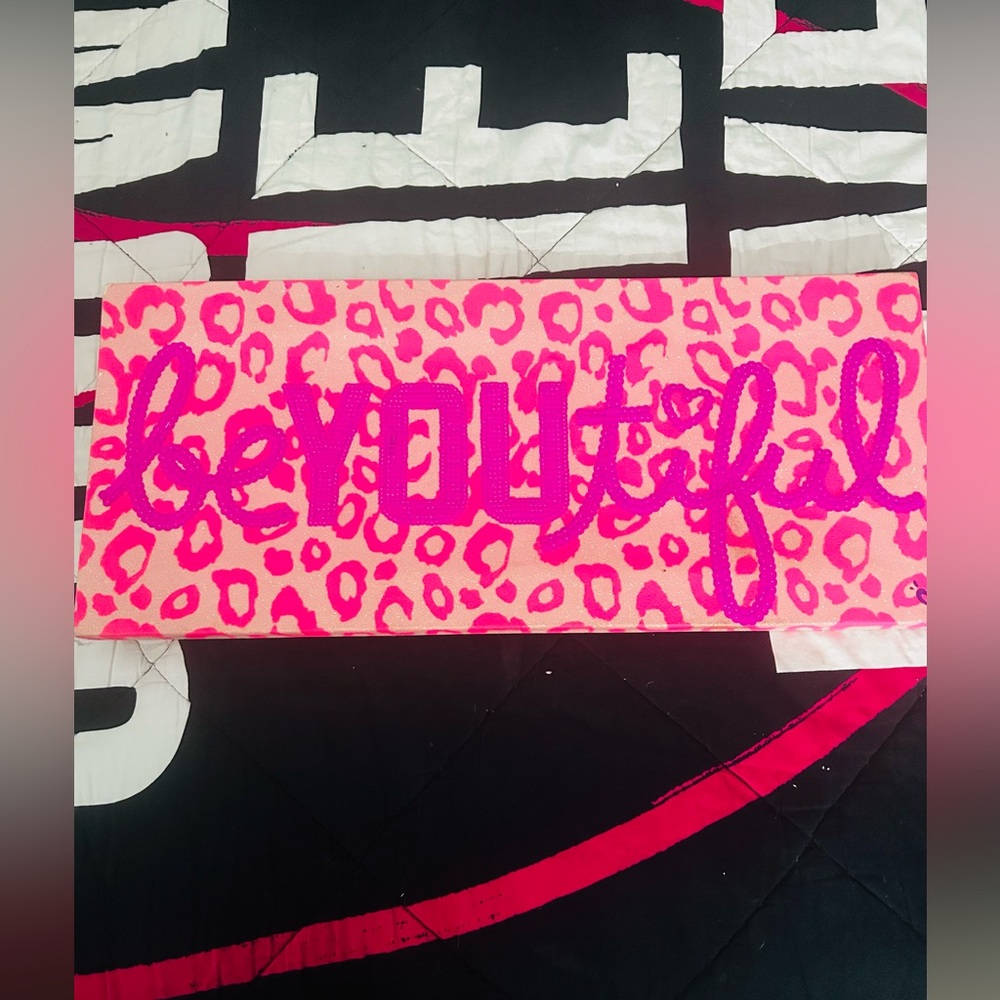 JUSTICE 💕- beYOUtiful wall 💕